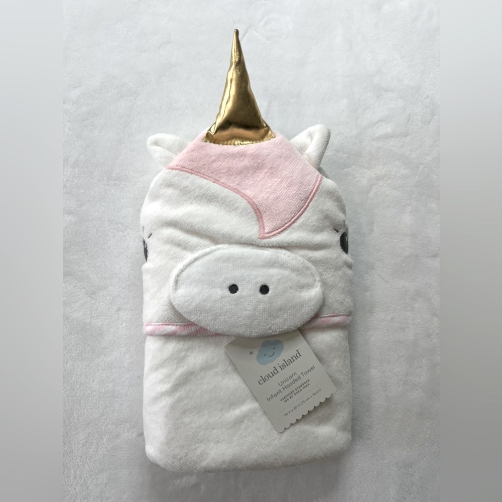 Cloud Island Unicorn Hooded Towel